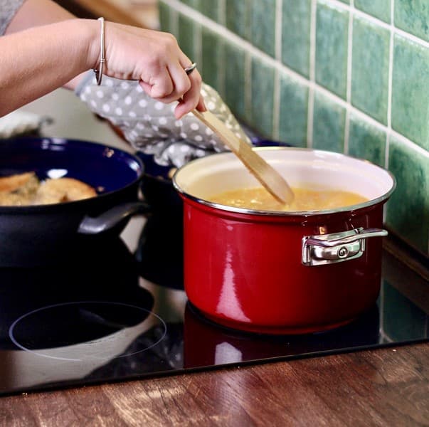 BELIS Smaltovaný rendlík s držadlem a poklicí ø 16 cm - 1.4 l - ECO-CERAMIC - 42616-088DB9E5 - náhled 5