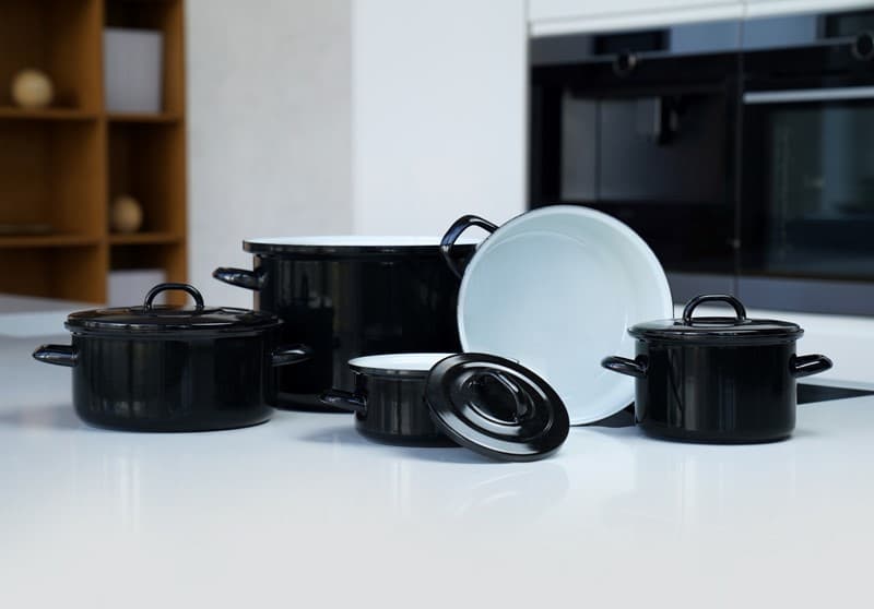 BELIS Smaltovaný rendlík ø 16 cm - 1.4 l - STANDARD černý | SFINX - 22416-07800005 - náhled 4