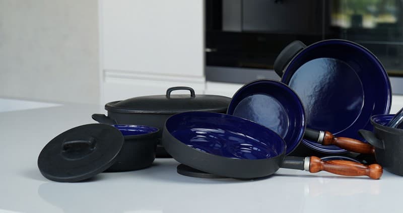 BELIS Smaltovaný rendlík s poklicí a dřeveným držadlem ø 16 cm - 1.25 l štýlák - BSE - 82716-67B000Y3 - náhled 5
