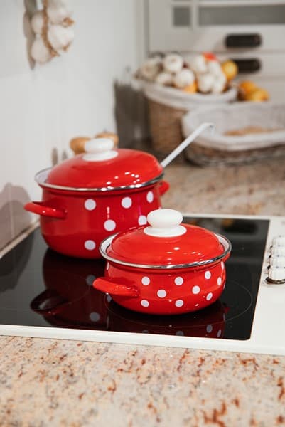 BELIS Smaltovaný hrnec s poklicí ø 16 cm - 2 l - PUNTÍK červený - 51216-534DACD5 - náhled 5